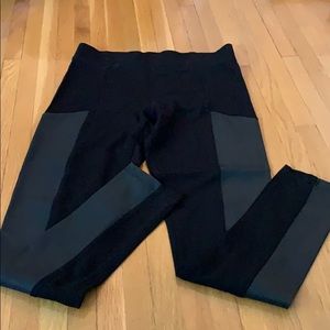 ⭐️Dynamite leggings with faux leather on sides⭐️